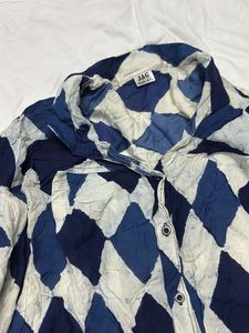 Stylish Blue Diamond Print Top