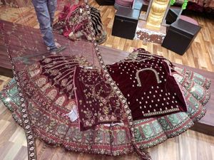 Bridal Velvet Lehenga with stitched blouse 🤌