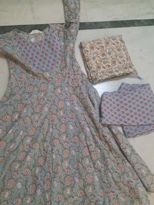Rajnandini Suit Set