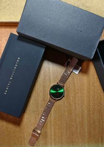 Daniel Wellington Gold Watch