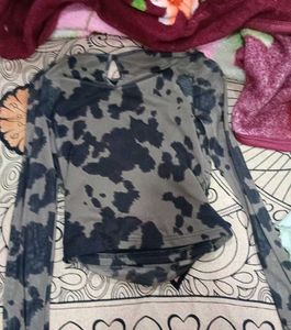 Stylish Tie-Dye Long Sleeve Top