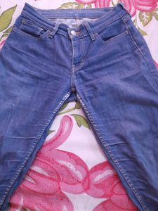levis women Blue strechable