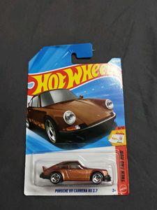 Hot Wheels 3 in 1 go(porsche, Plymouth, mini)