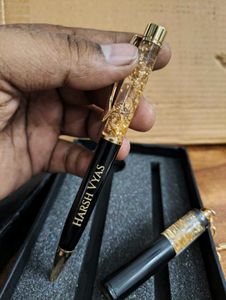 Pen & Keychain Set with Your Name Print