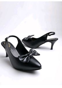 Elegant Black Bow Slingback Heels