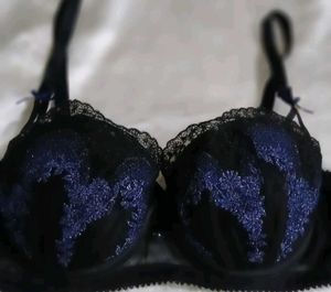 Black &amp; Blue Lace Bra