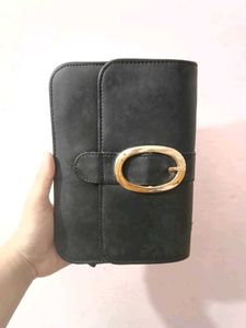 Solid Black Purse👜