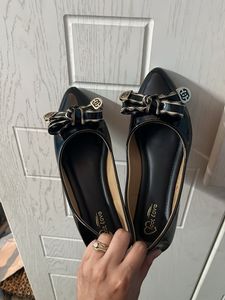 🎱🥿Imported Gorgeous black comfortable bellies