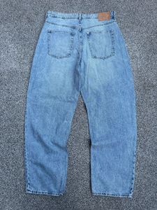 Light Wash Ripped Jeans