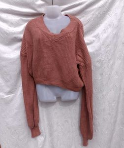 Stylish V-neck Knit Sweater 🤍