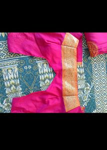 ✨Three Combo Sarees With Blouse