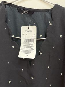 SheinC hic Black Heart Print Top