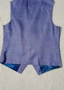 Luxurious Blue Textured Formal Suit