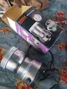 Electric Grinder with Metal Blade