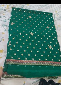 Elegant Green Saree with Blouse Piece