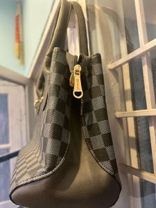 Handbag/ Shoulder bag