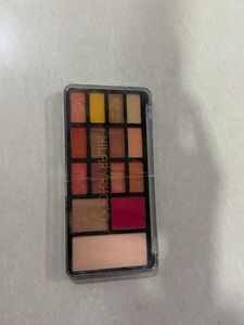Multi-color Eyeshadow Palette