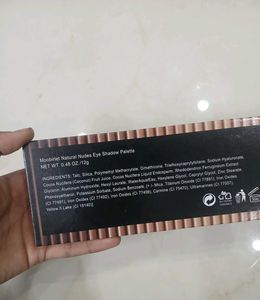 Moobirlet 16 Color Eyeshadow Palette