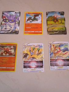 Pokemon Trading Cards Lot
