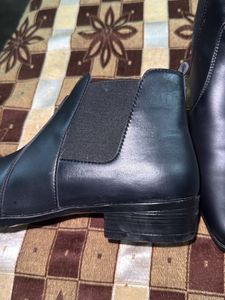 Black Ankle Chelsea Wrinkle Less Brand New Chelse