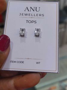 92.5 Elegant Stud Earrings