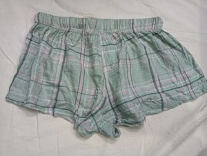 Plaid💛34,36 Pajama Shorts
