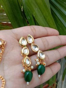 Gold Plated Kundan Maang Tikka Set