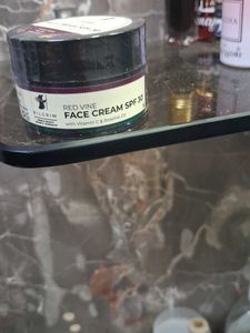 Pilgrim Red Vine Face Cream SPF 30