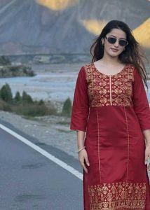 Elegant Maroon Embroidered Kurta