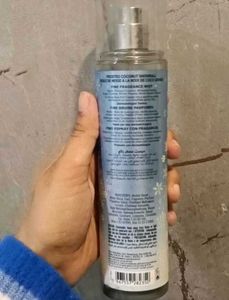 Bath &amp; Body Works Frosted Coconut Snowball Mist