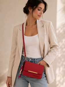 Red sling bag “Charles & Keith Style Premium❤️