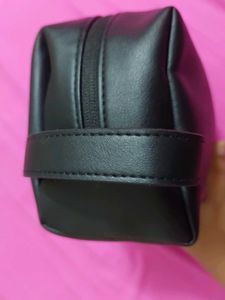 SwissUnisex Black Leather Dopp Kit Pouch