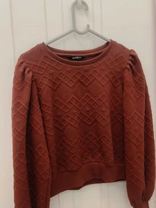 sweatshirt