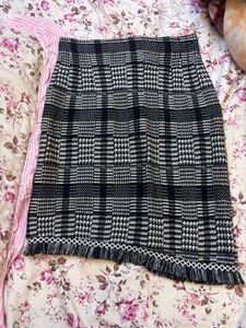 Houndstooth Mini Skirt