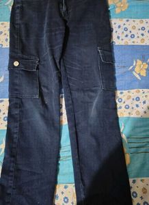 Stylish Dark Wash Cargo Jeans 19