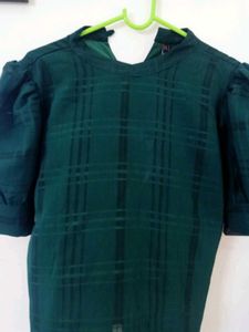 Chic Emerald Green Plaid Puff Sleeve Top