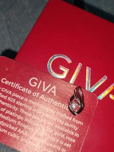 GIVA Sterling Silver Diamond Pendant
