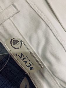 Devis White Ankle Length Jeans