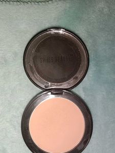 Swiss Beauty Everyday Matte Compact Powder