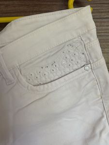 Women's White Cropped Pants