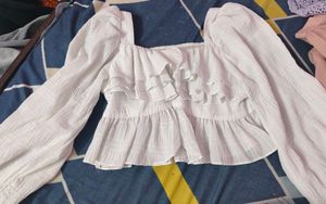 Chic White Ruffled Crop Top