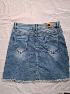 Stylish Blue Denim Mini Skirt