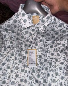 Men's Floral Print Button-Down Shirt