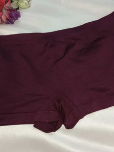 Comfortable Seamless Boy Shorts