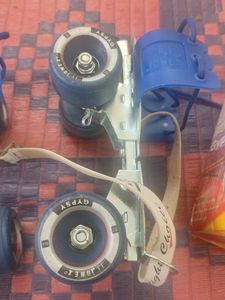 New Skates For Kids  Shoe Size 3 And 4