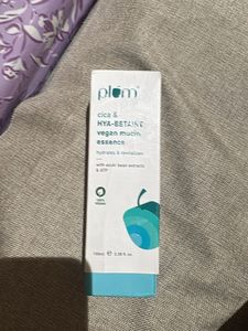 Plum Cica & Hya-Betaine Vegan Mucin Essence