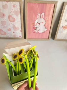 stationary sunflower pen