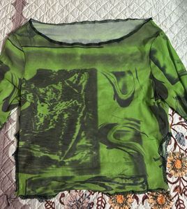 Bell sleeve abstract printed top - S