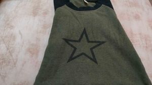 Olive Green Star Graphic T-Shirt