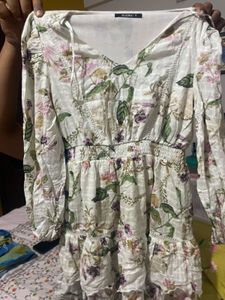 Floral Print V-Neck Mini Dress